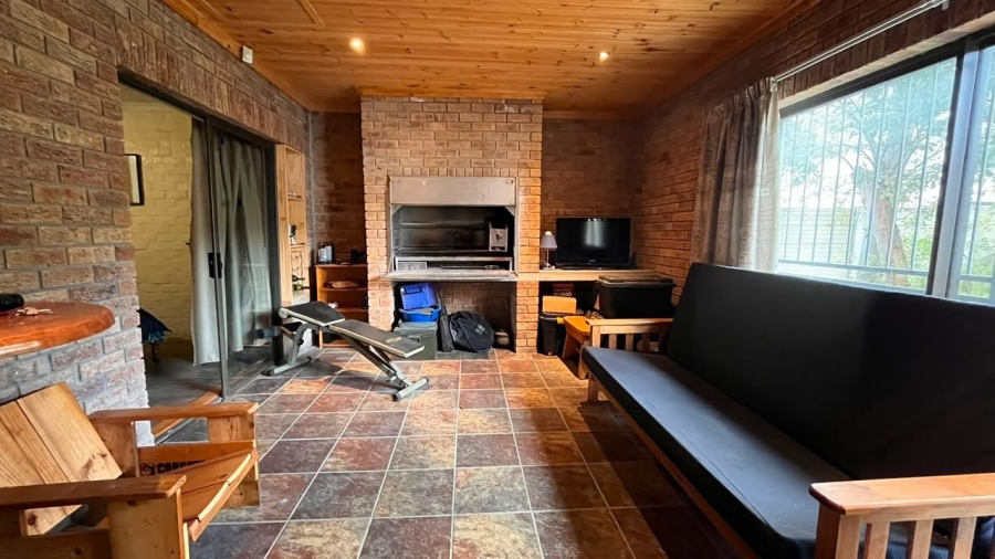 4 Bedroom Property for Sale in Kleinmond Western Cape